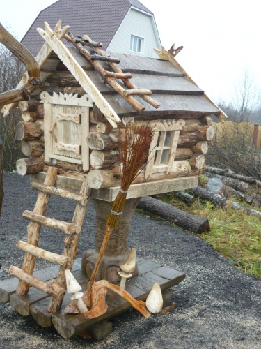 Избушка бабы яги.